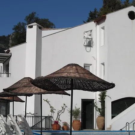 Serena Suites Lejlighedshotel 3*