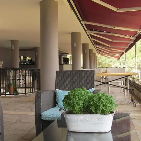Serena Suites Lejlighedshotel 3*